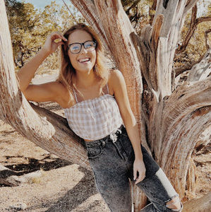 Meet your Posher, Michaela